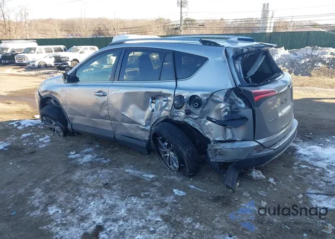 2018 Toyota Rav4 Hybrid Le z USA, uszkodzony, nr VIN JTMRJREV4JD198007